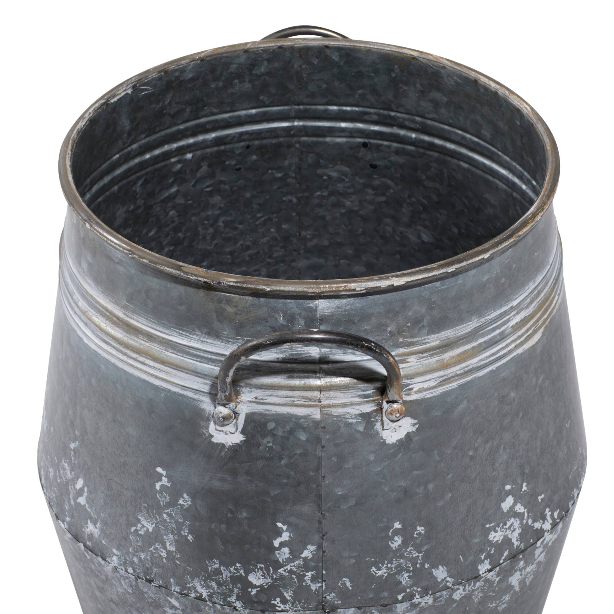 Metal Farmhouse Planter Set 16", 20" & 24"